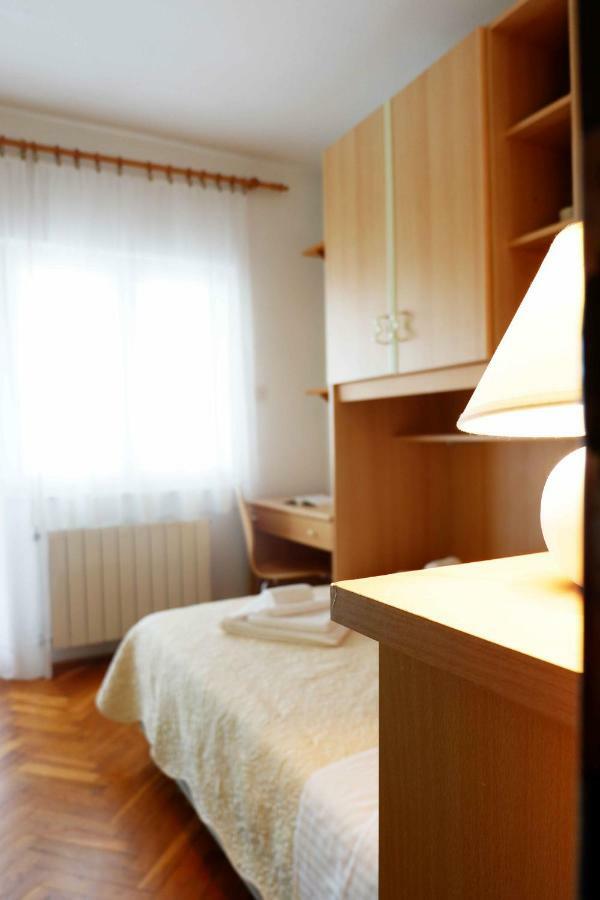 Apartment Ponos Krk Town Eksteriør bilde