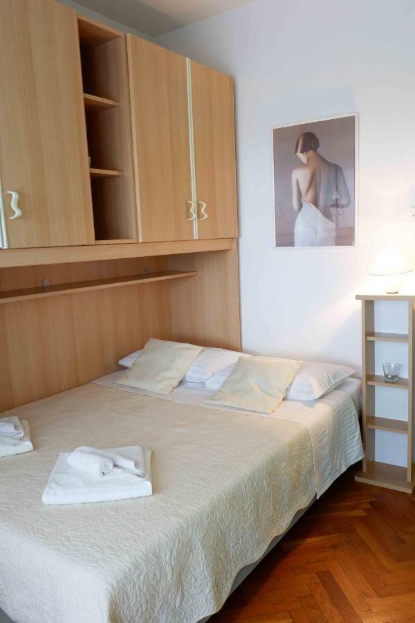 Apartment Ponos Krk Town Eksteriør bilde
