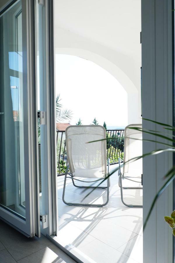Apartment Ponos Krk Town Eksteriør bilde